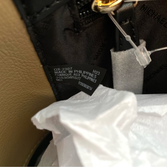 Michael Kors Reed SM Pebbled Leather Belted Satchel - Picture 10 of 11